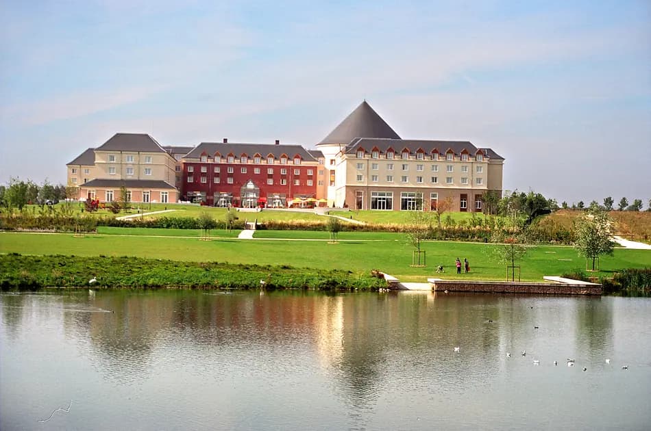 Grand Magic Hotel Disneyland Paris: Complete Airport Transfer Guide