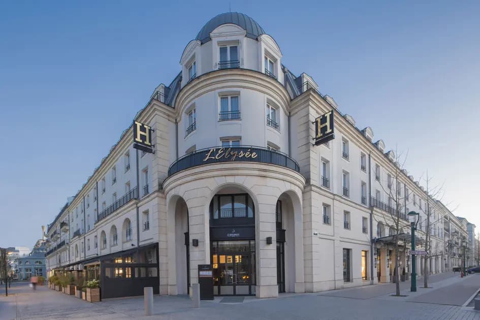 Hôtel l'Élysée Val d'Europe : Guide Complet Transfert Aéroport Disneyland Paris